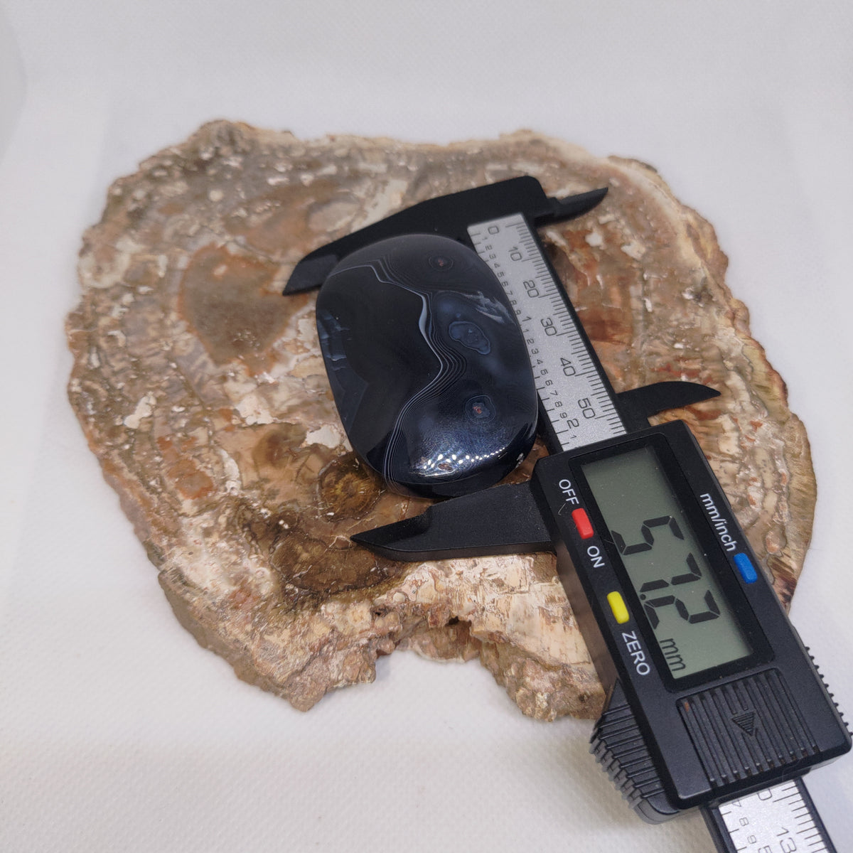 Black Banded Agate Palm Stone Ref: 0414