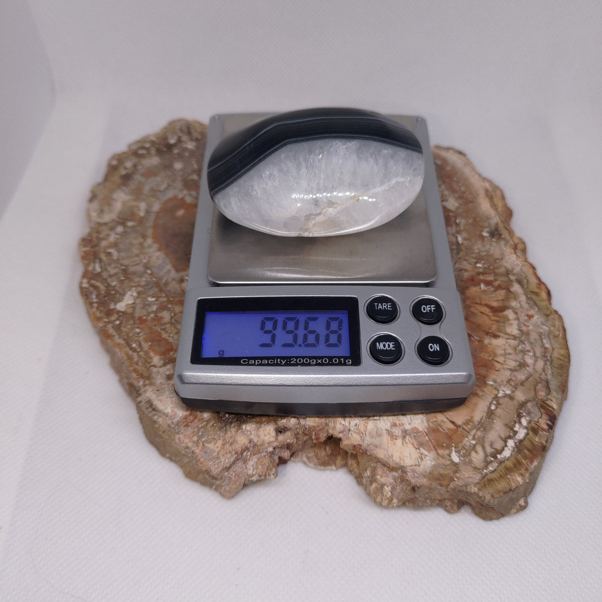Black Banded Agate Palm Stone Ref: 0415