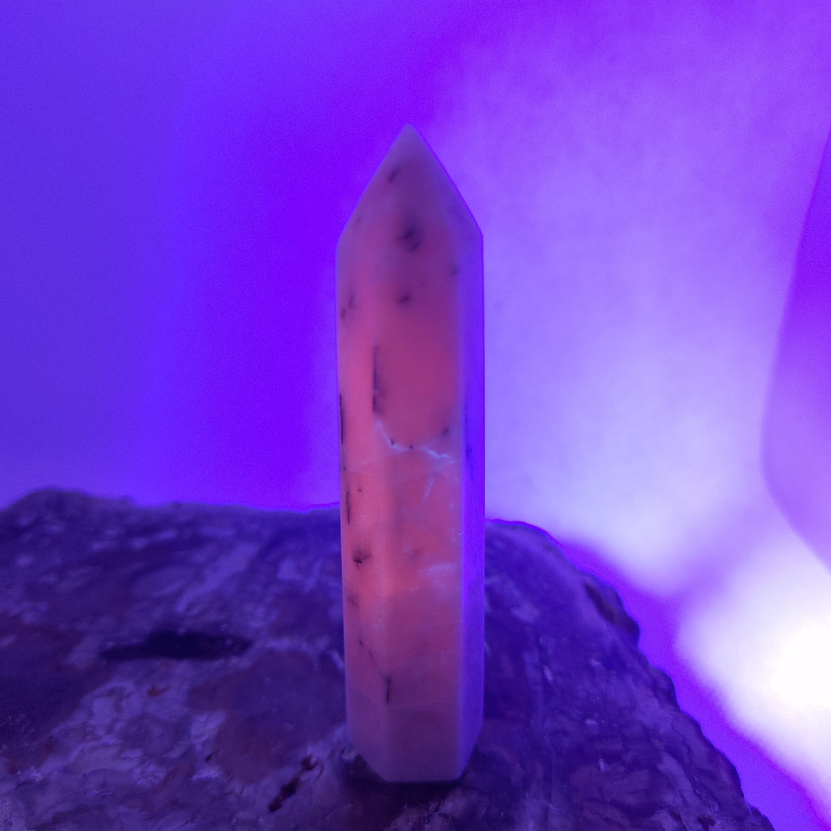 Kunzite Tower – Divine Love, Emotional Healing & High-Vibrational Serenity 🌸✨Ref: 0422