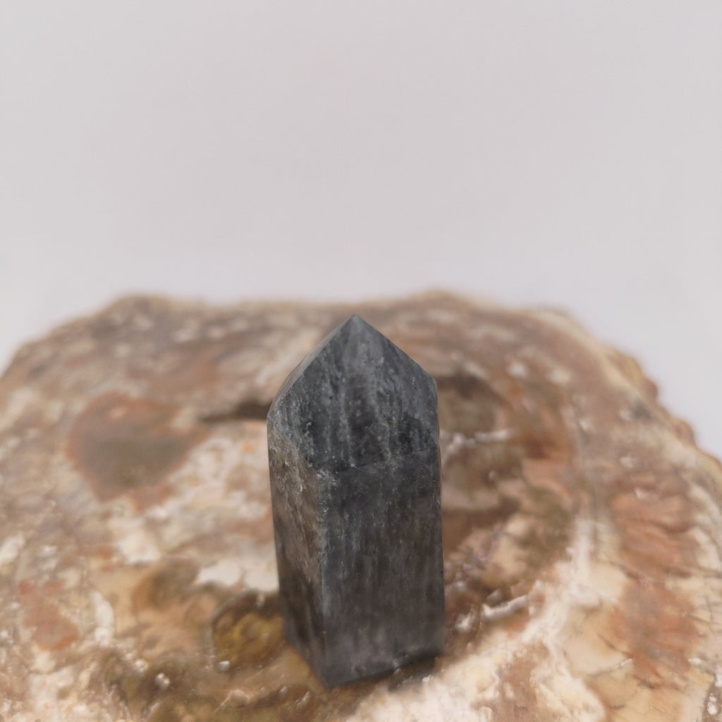 Thousand Layer Garden Quartz Tower – Cosmic Consciousness, Manifestation & Ancient Strata 🌿✨ Ref: 0428
